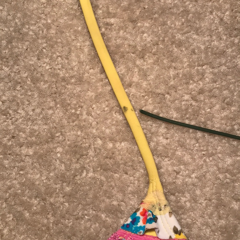 Multi-Colored Yellow Ruffled Bikini Top - Picture 6 of 7